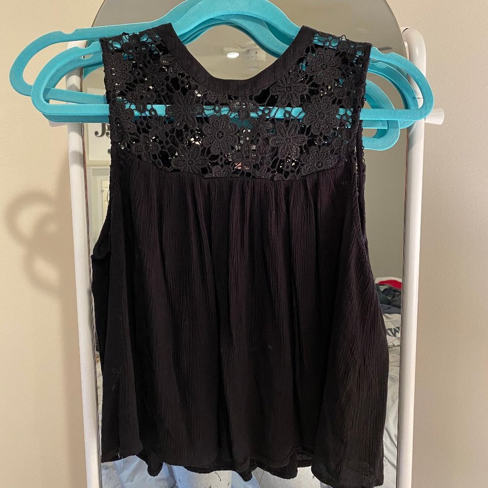 Black F21 Tank Top